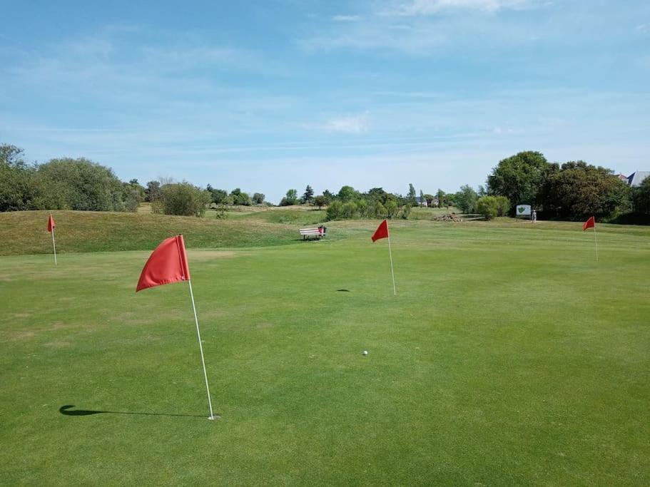 Charmant T2 Au Coeur Du Golf De Port Bourgenay Talmont-Saint-Hilaire ภายนอก รูปภาพ